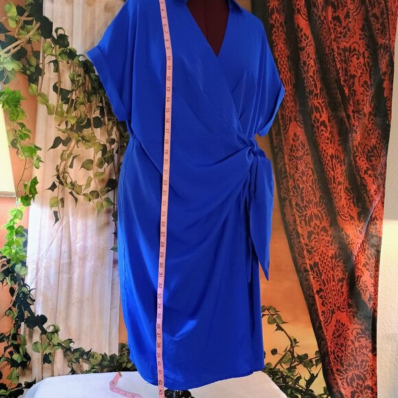 EUC: SHEIN CURVE 3XL Royal Blue Faux Wrap Midi Dress - Picture 5 of 6